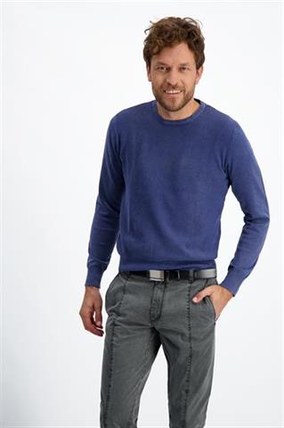 Niebieski sweter z efektem sprania 72449 - 197181