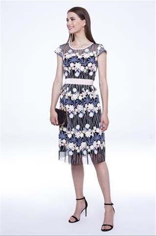 Elegancka sukienka z motywem kwiatowym 58101 - 217401