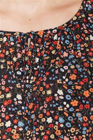 Luźna sukienka w drobne kwiatki 58208 - 242521