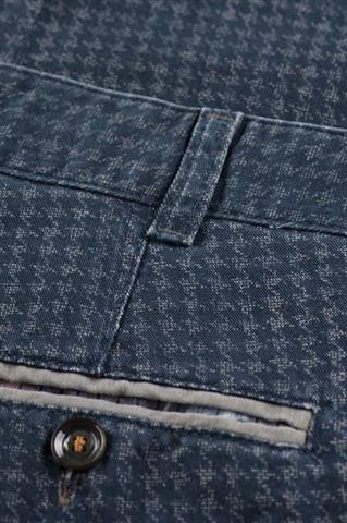 Granatowe spodnie w pepitkę chinos 64495 - 27961