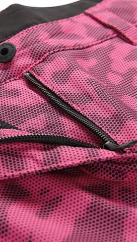 Różowe spodenki outdoorowe 58342 - 292781