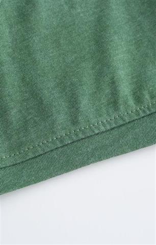 Zielony t-shirt bawełniany V-neck 58735 - 382041