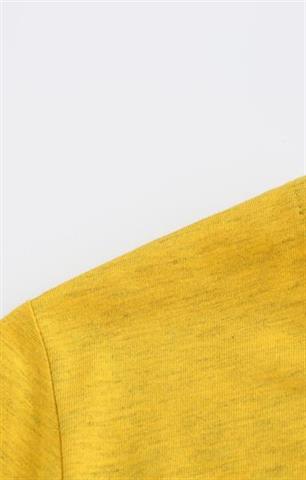 Żółty t-shirt bawełniany V-neck 58737 - 382091