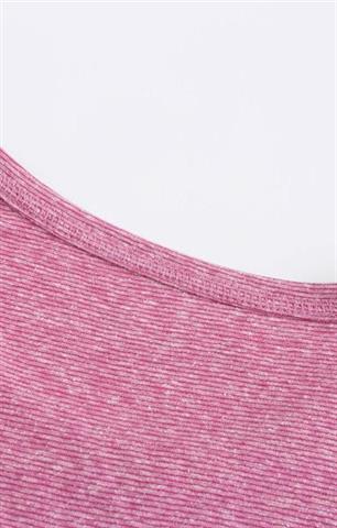 Różowy t-shirt damski 58762 - 382401
