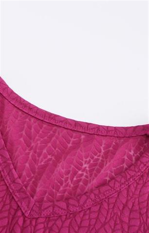 Fuksjowy t-shirt damski V-neck 58740 - 384141