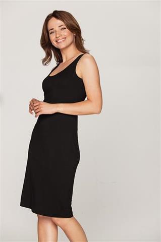 Dopasowana czarna sukienka 58856 - 396621