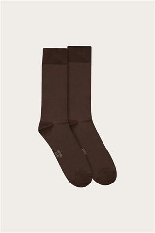 Brązowe skarpety męskie w jodełkę 76159 - 635061