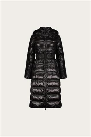 Czarny pikowany płaszcz damski 87450 - 638681