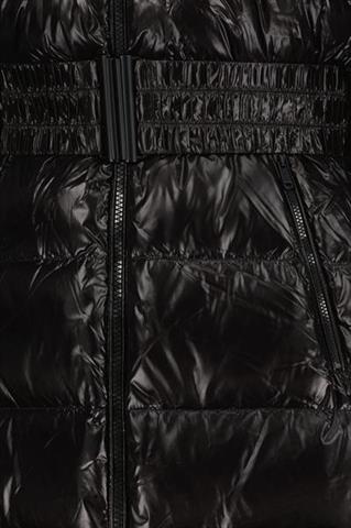 Czarny pikowany płaszcz damski 87450 - 640281