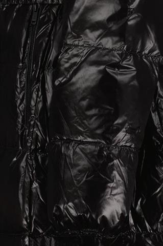 Czarny pikowany płaszcz damski 87450 - 640291