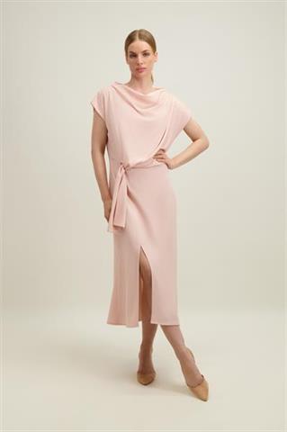 Sukienka z wiązaniem w kolorze pudrowego różu 57803 - 664011