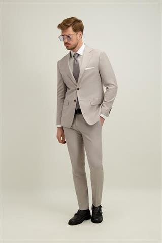 Beżowy garnitur męski z wełną 35492 - 665511