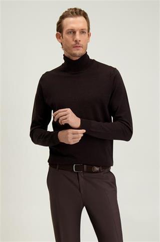Brązowy golf męski z wełny merino 74374 - 687731
