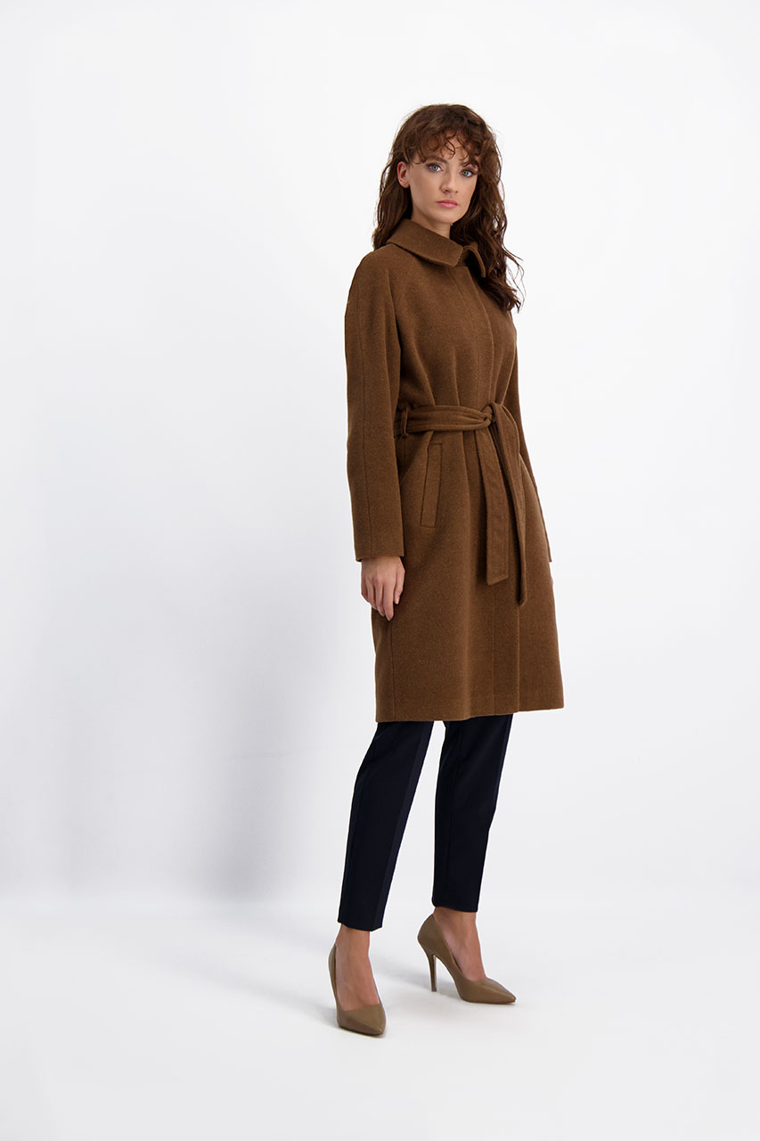 Wełniany płaszcz z klasycznym kołnierzem 86183
