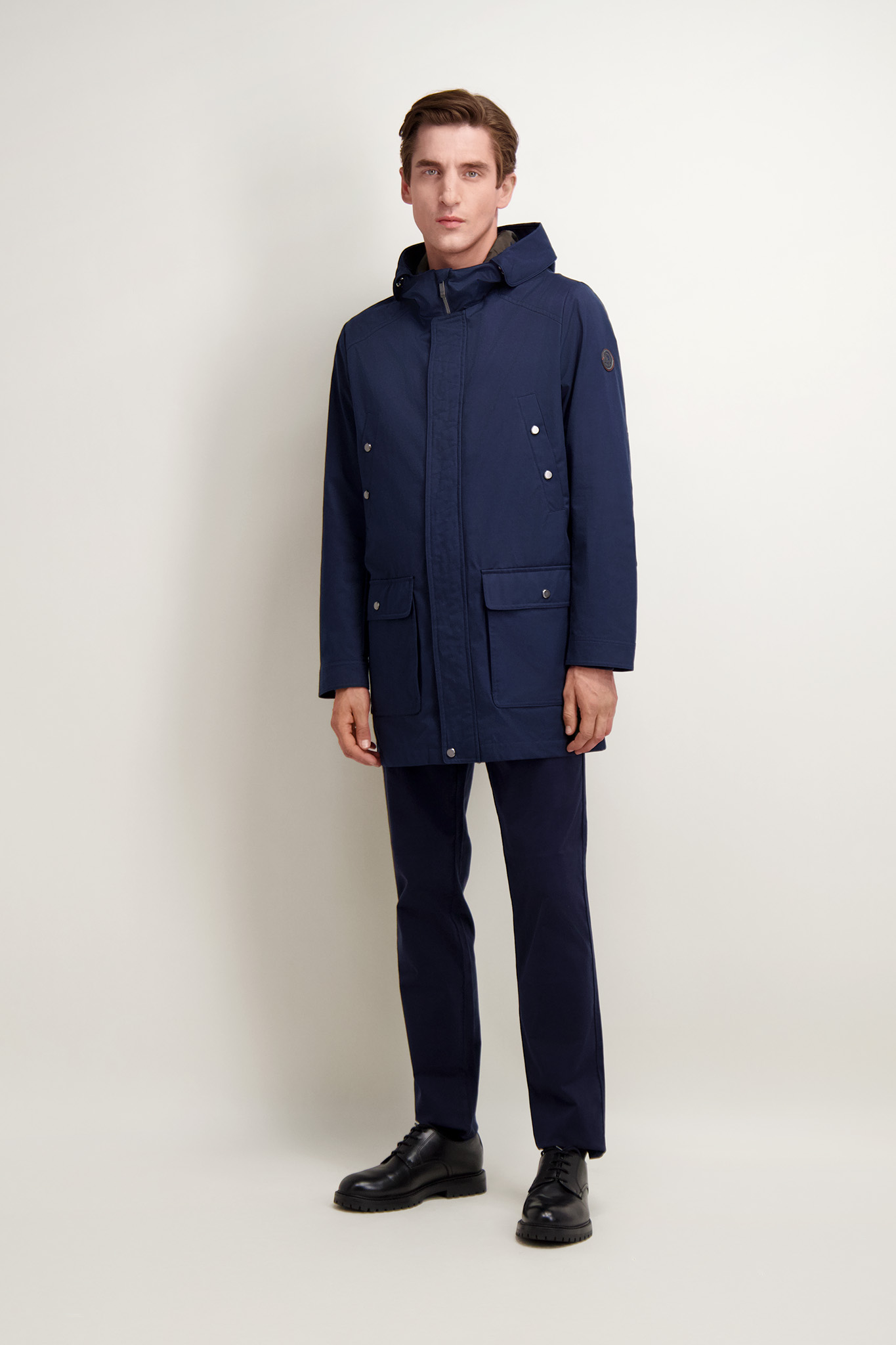 Klasyczna granatowa męska kurtka z kapturem 29893