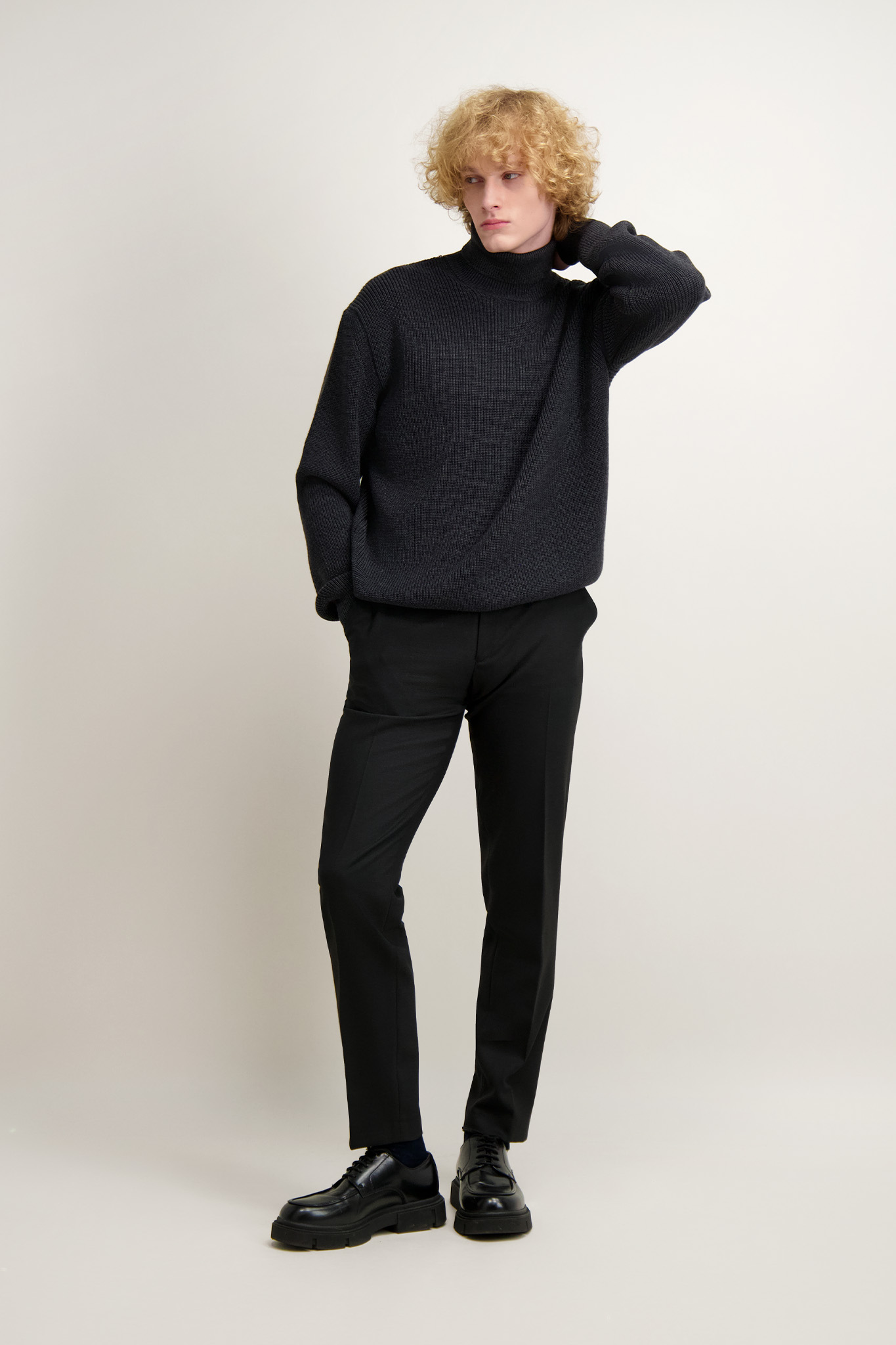 Grafitowy golf męski z wełną 74239