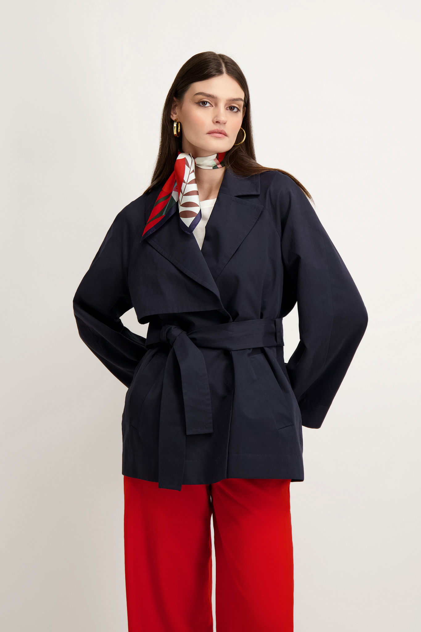 Krótki płaszcz damski 86986