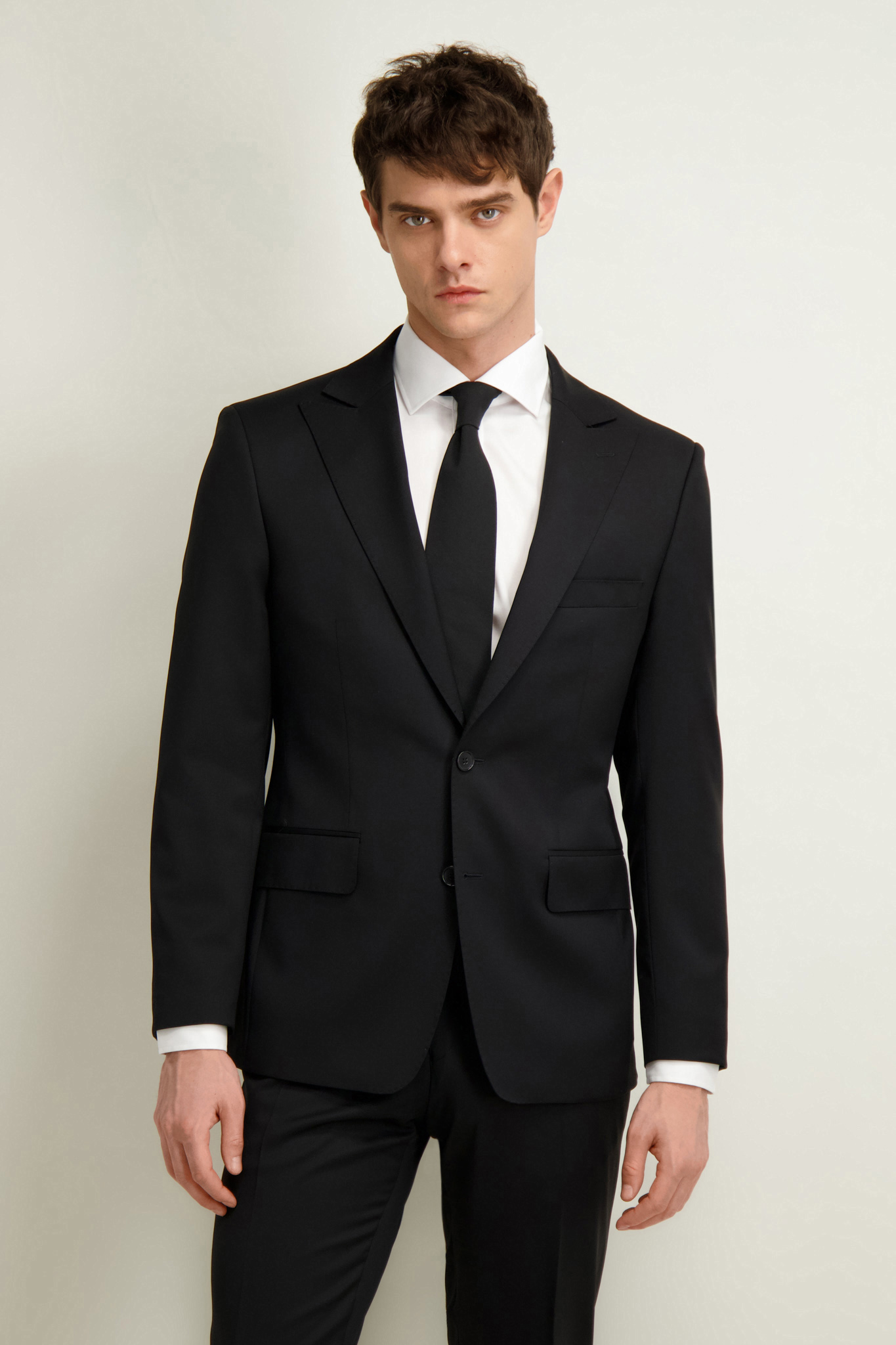 Czarna wełniana marynarka męska 40446