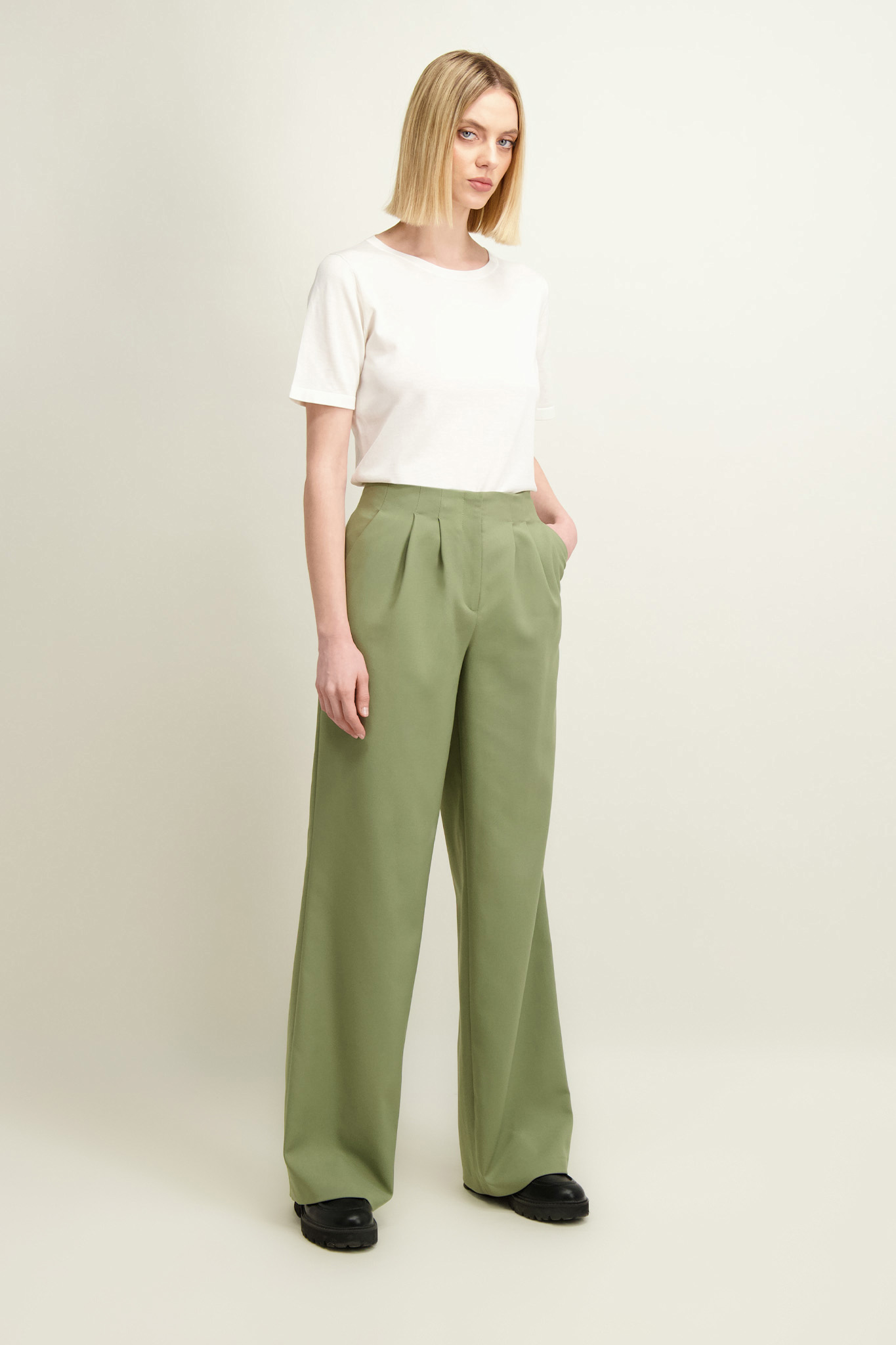 Oliwkowe spodnie damskie 86873