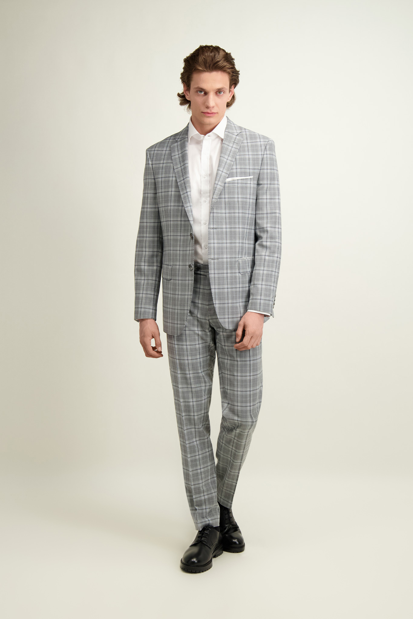 Szary garnitur męski 35362
