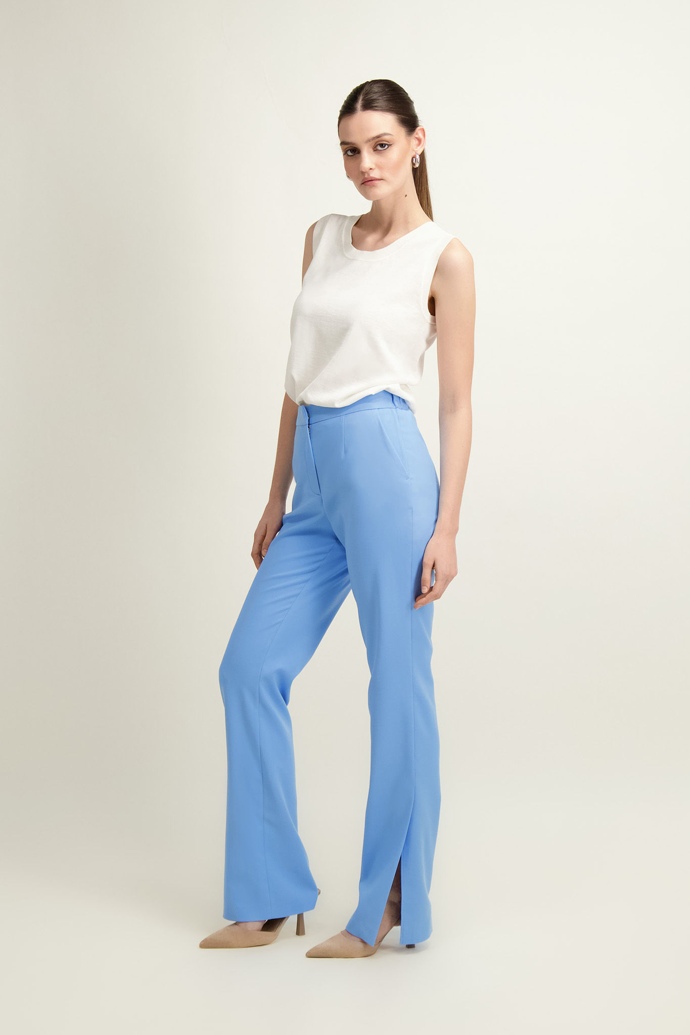 Niebieskie szerokie spodnie damskie 86982