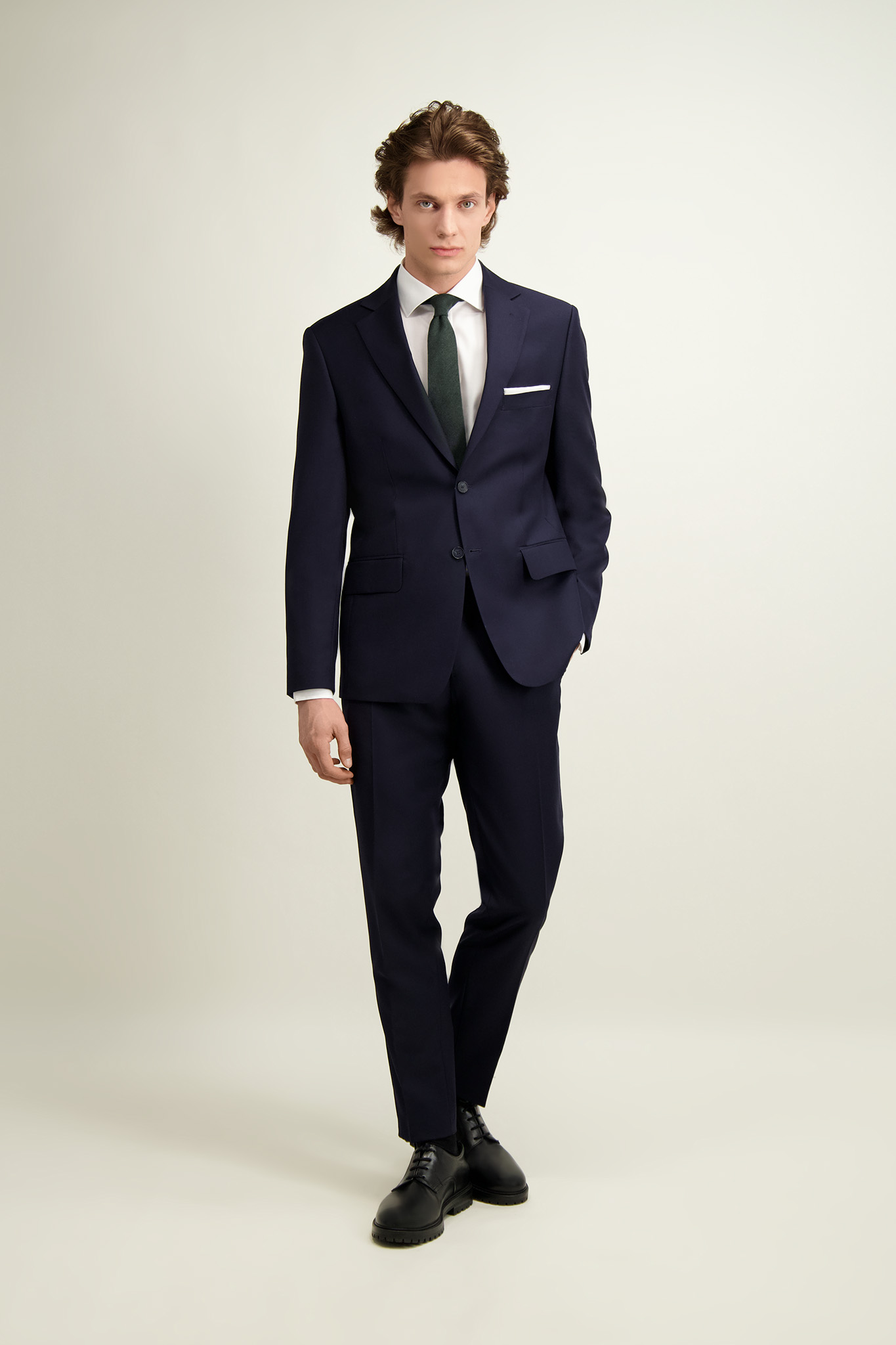 Granatowy garnitur męski 35449