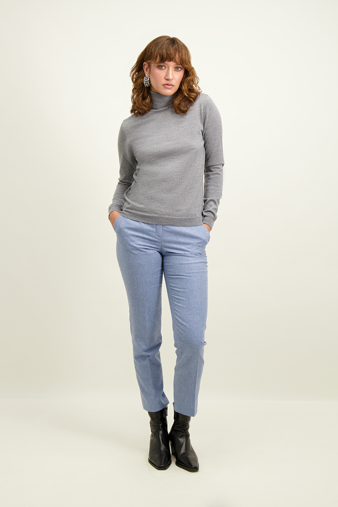 Szary golf damski z wełny merino 87118