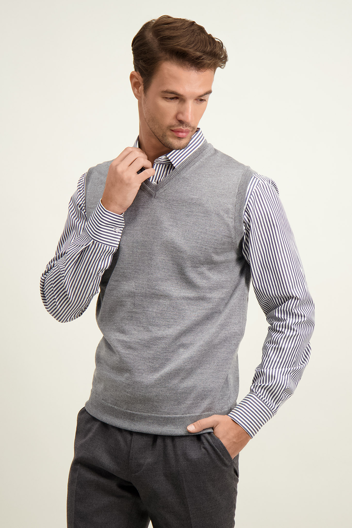 Szara kamizelka męska z wełny merino 74272