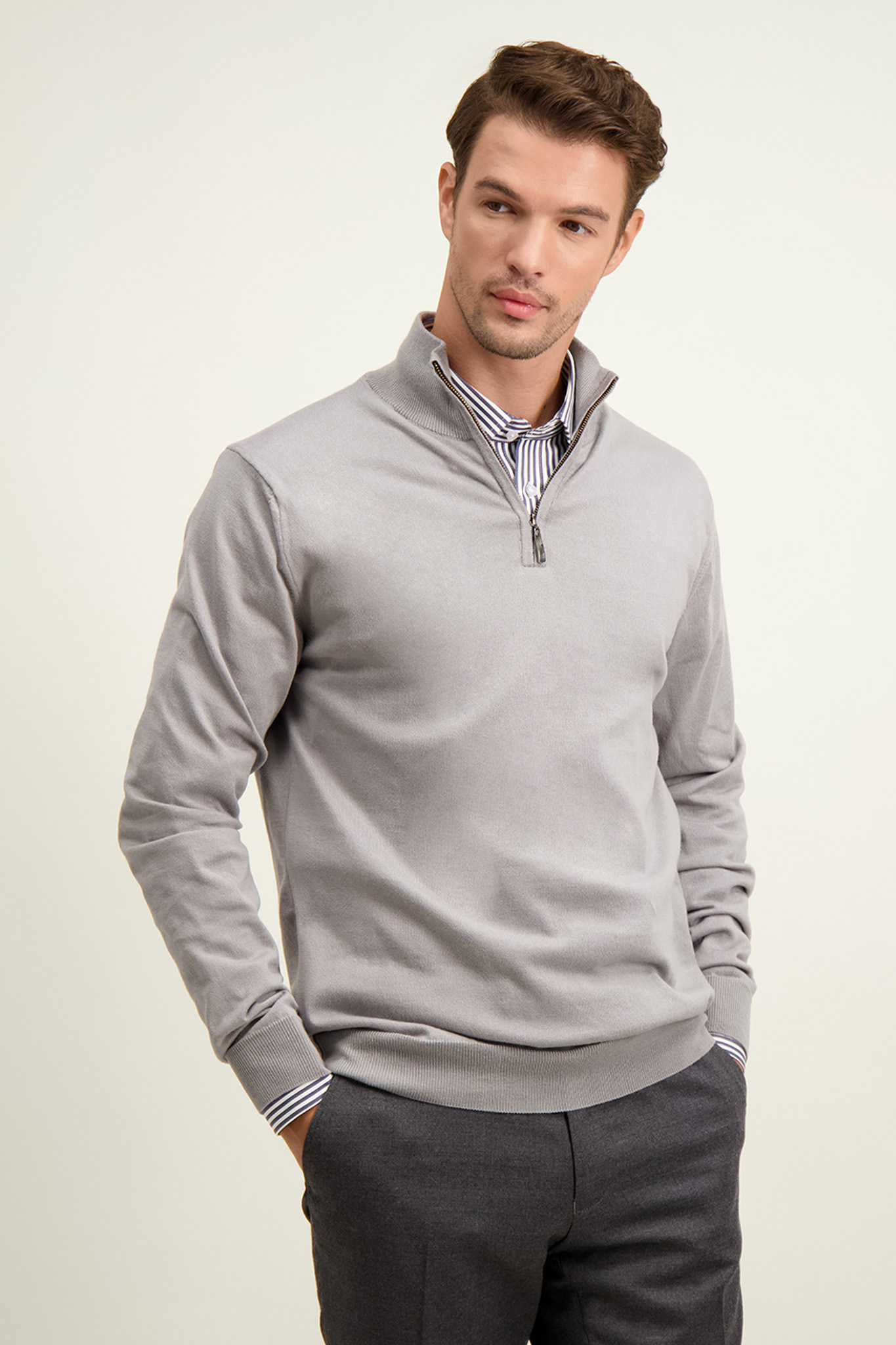 Szary bawełniany sweter męski 74290