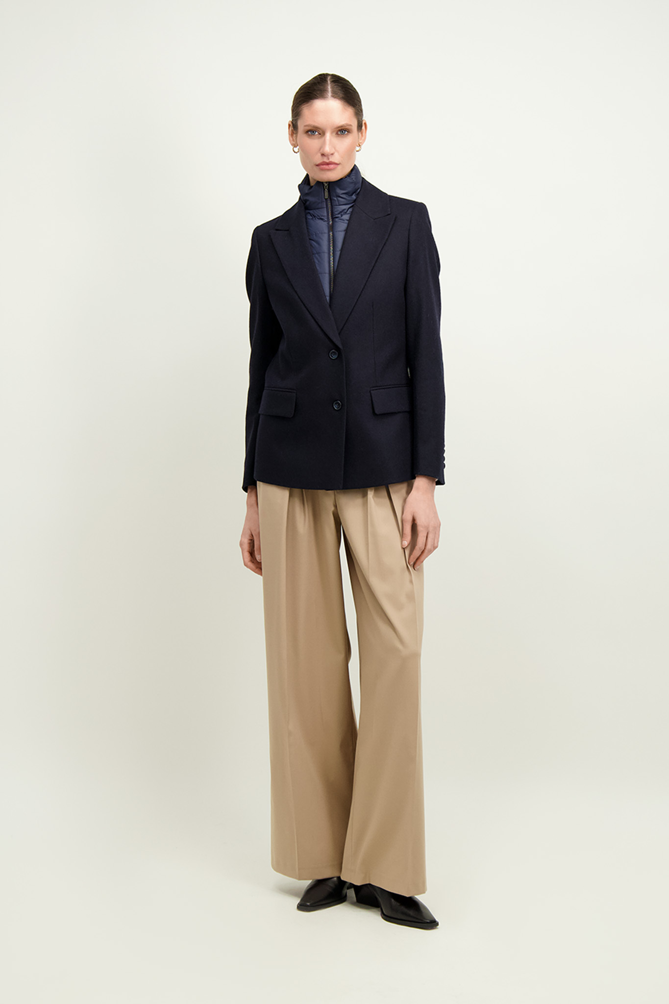 Granatowy płaszcz damski z wełną 87260