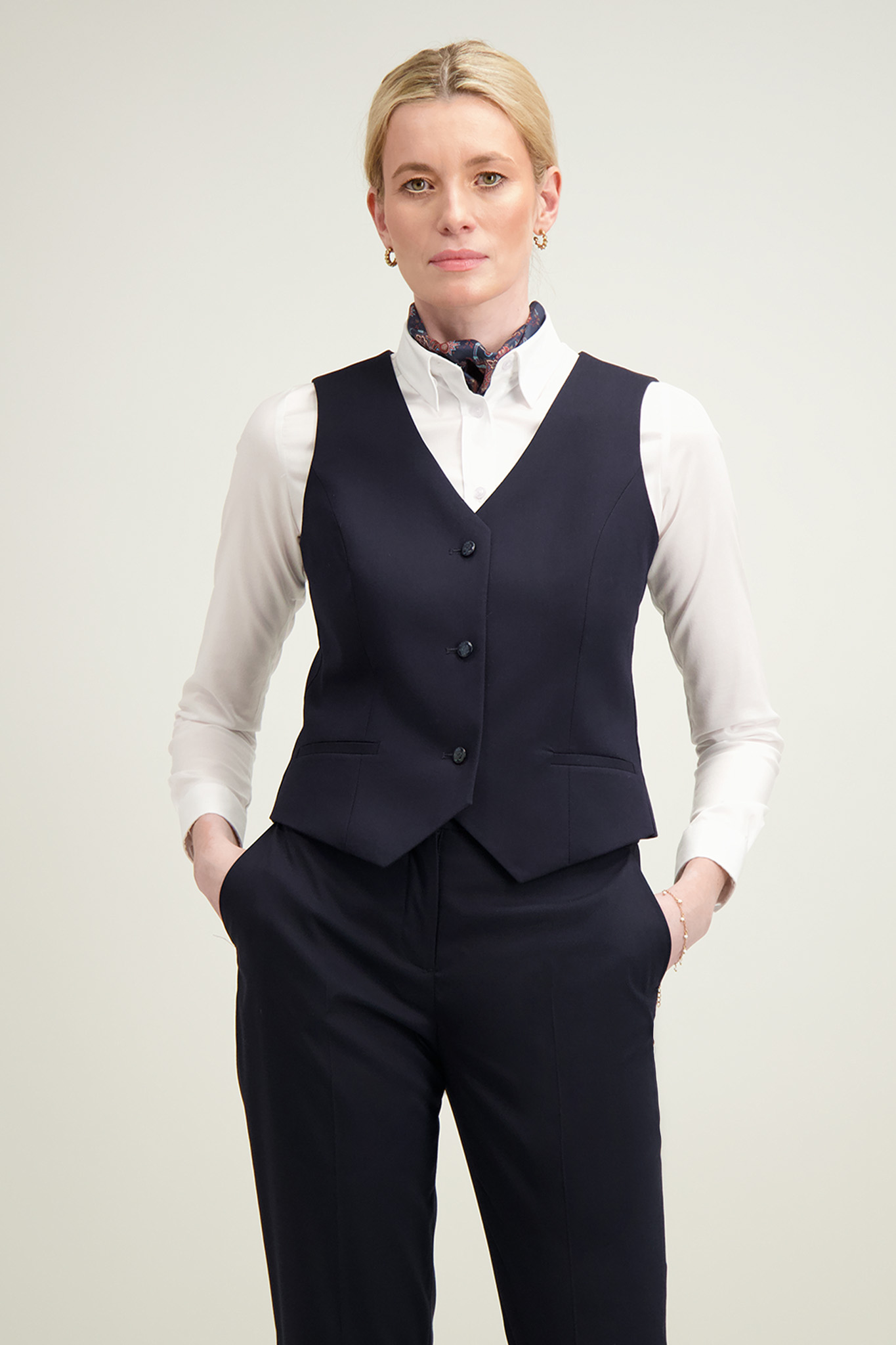 Granatowa kamizelka damska 87323