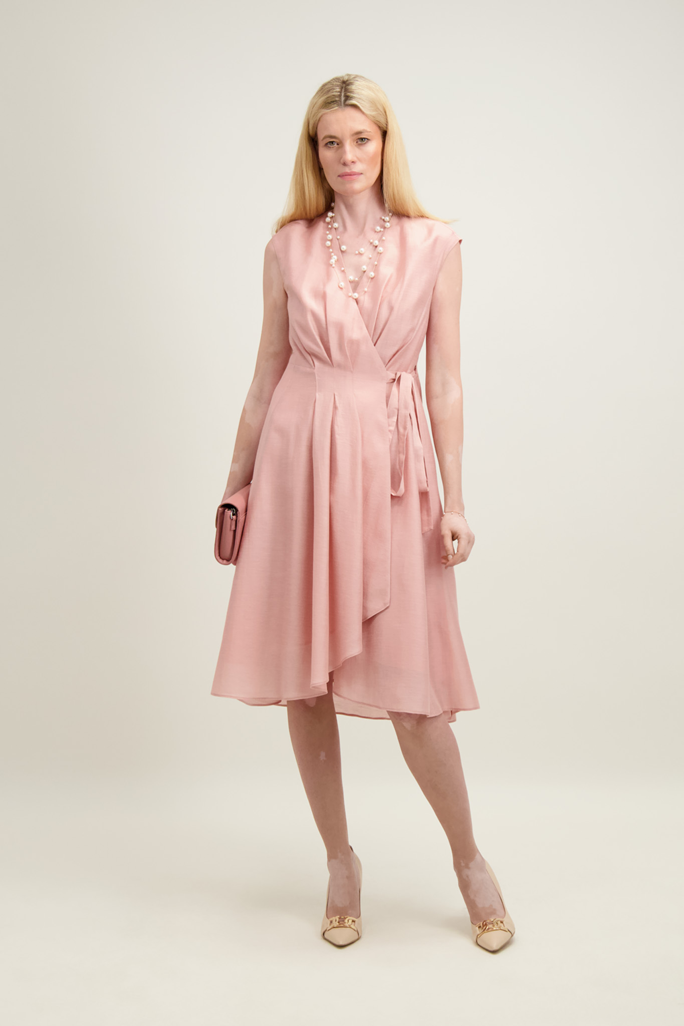 Różowa sukienka damska z lnem 87345