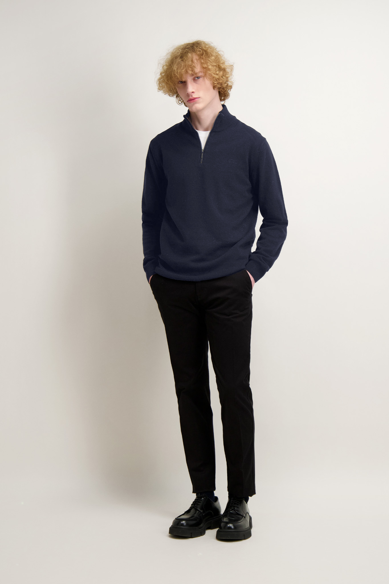 Granatowy sweter męski z wełną 74232