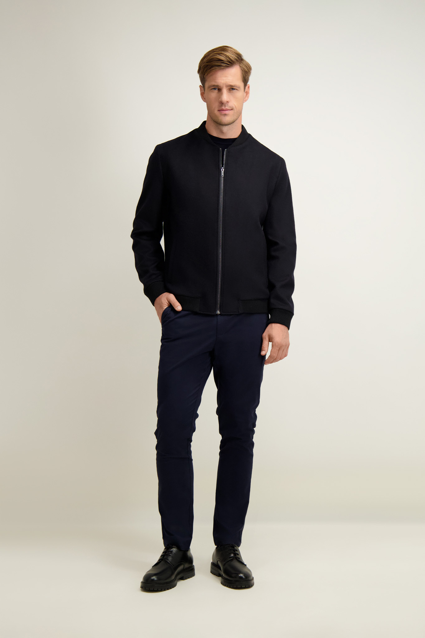 Granatowa kurtka bomberka męska z wełną 20058