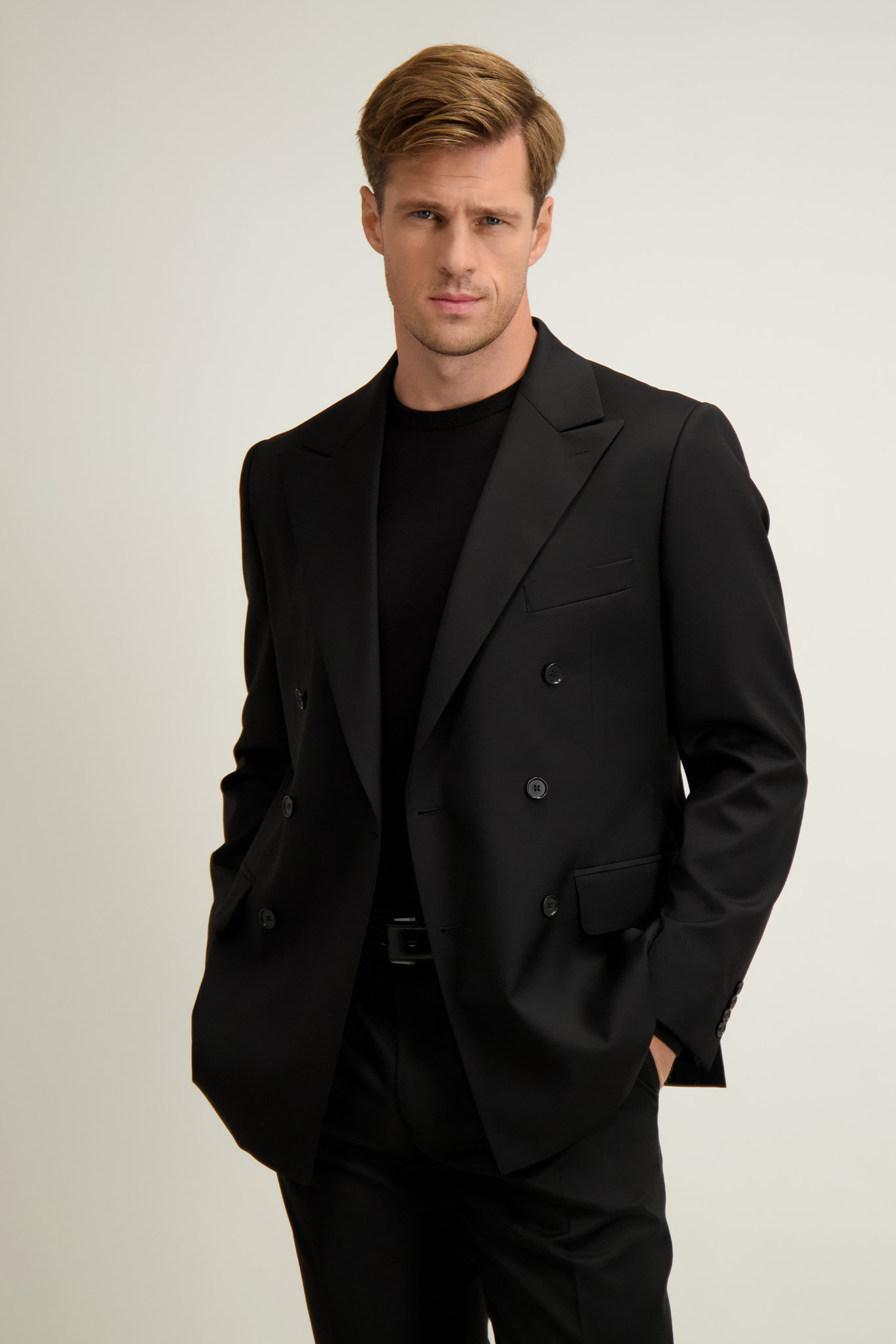 Czarna wełniana marynarka męska 40452