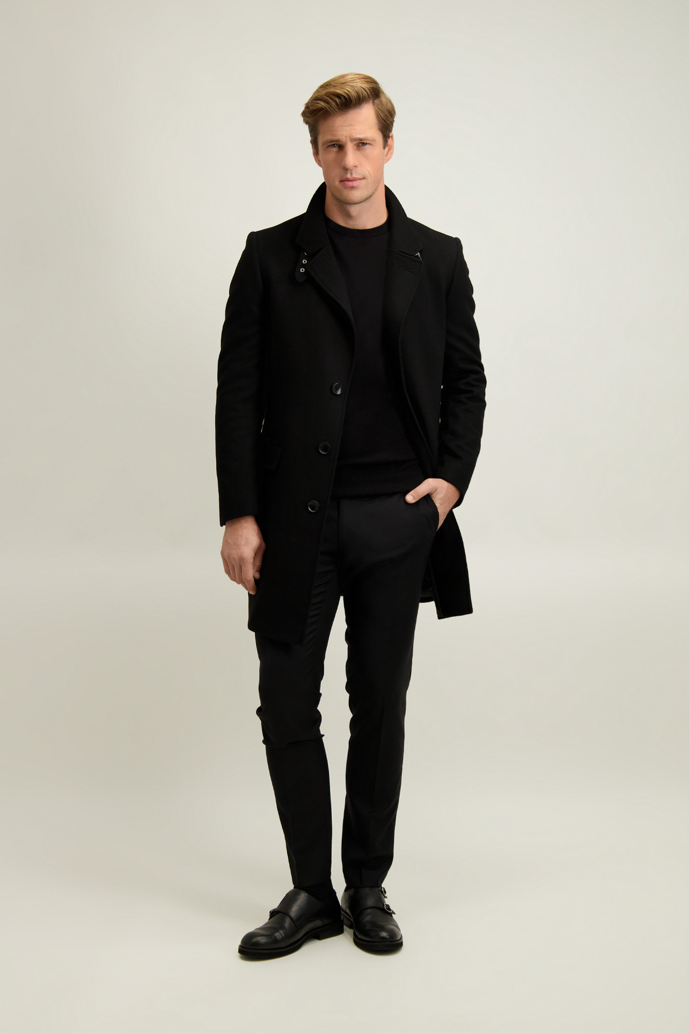 Czarny płaszcz męski z wełną 20070