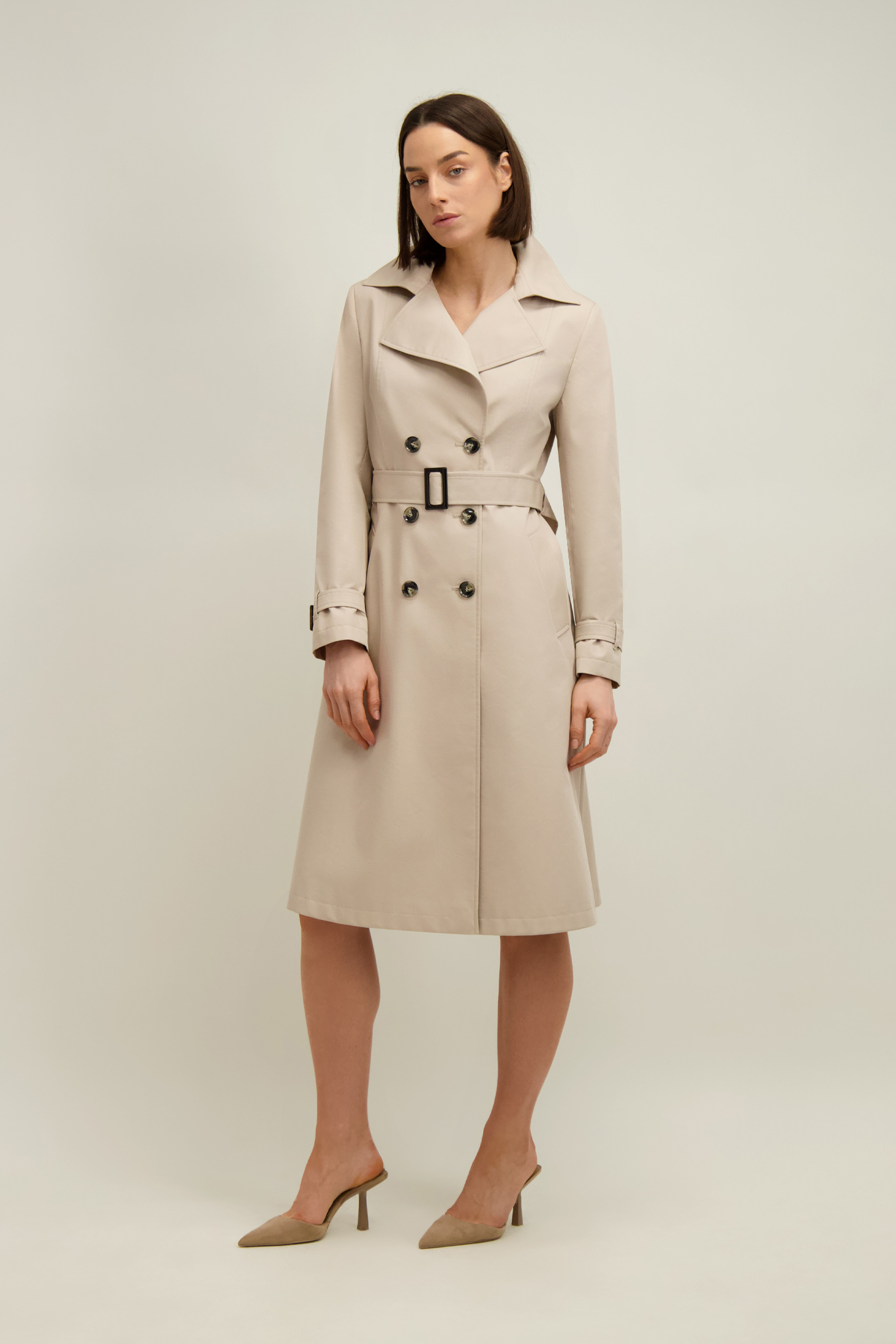 Beżowy płaszcz damski z bawełną 87553