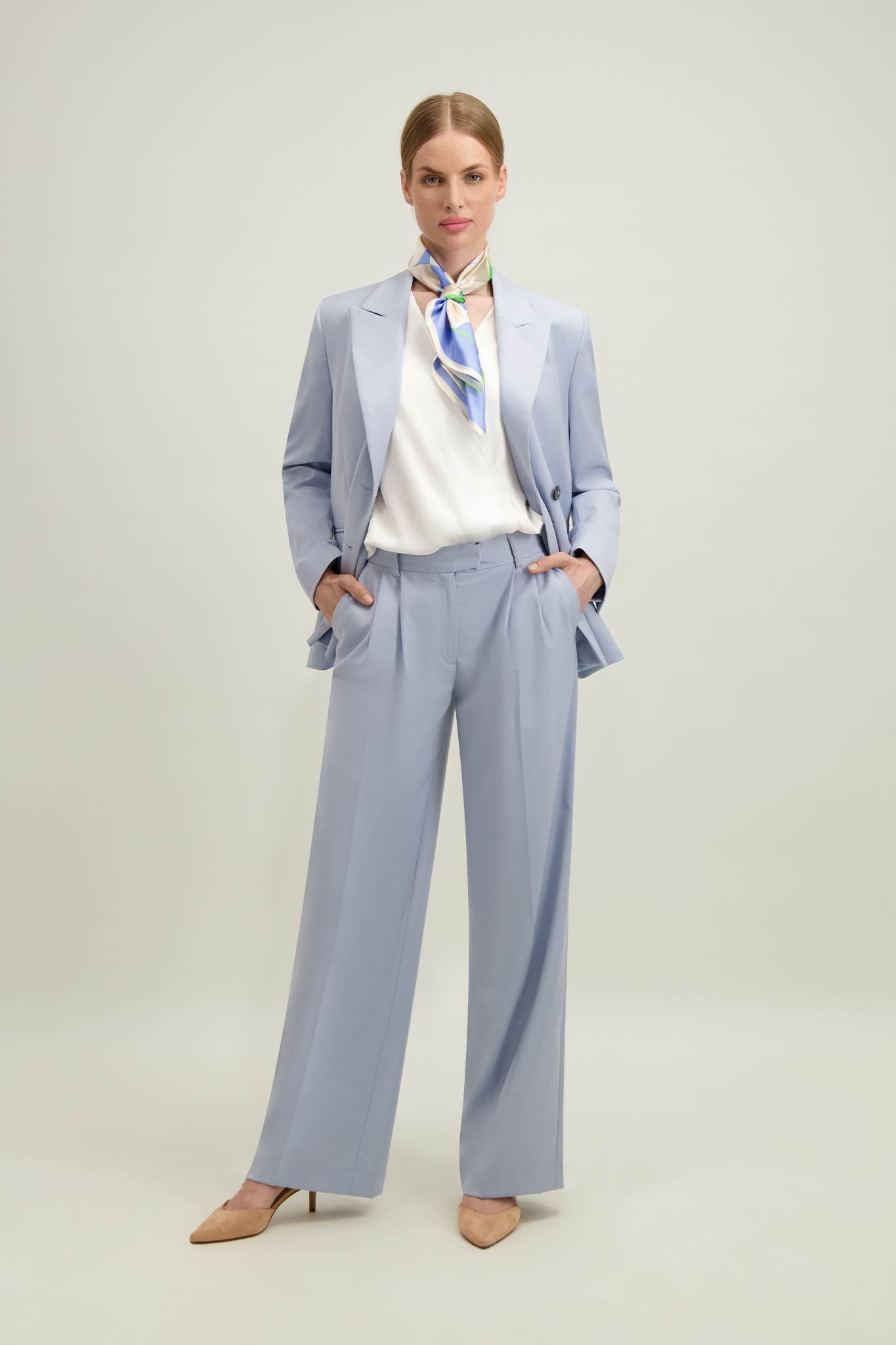 Niebieskie spodnie damskie 87369